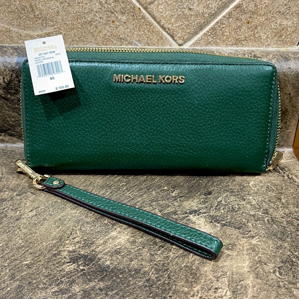 GORGEOUS Michael Kors, dark green leather wallet.